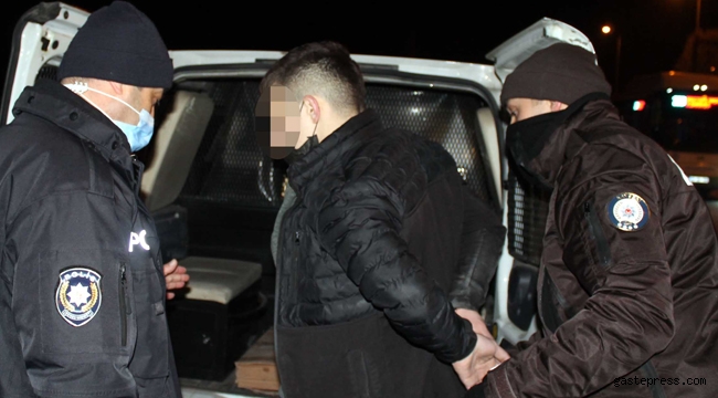 Kayseri'de 15 yaşındaki 2 çocuk, ellerinde tüfekle yakalandı!
