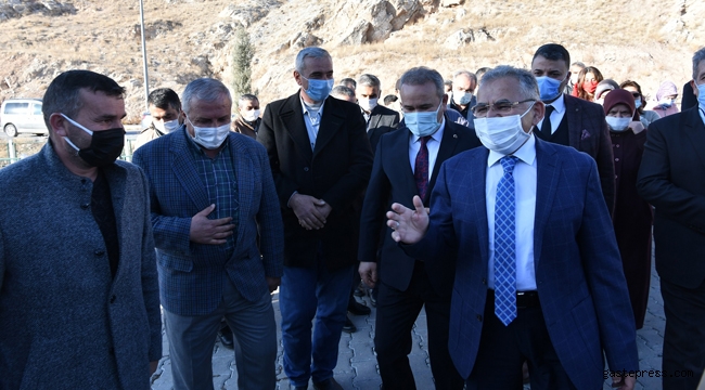 Kayseri'de Başkan Büyükkılıç, Sarıoğlan ve Akkışla'da Muhtarlarla Buluştu!