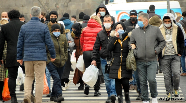 Kayseri'de hafta sonu yaşanan kısıtlama sonrası yoğunluk var!