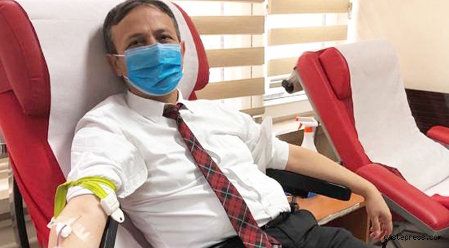 Kayseri ERÜ Rektörü Mustafa Çalış, Kan Bağışında Bulundu!