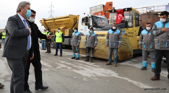 Kayseri Melikgazi'de Başkan Palancıoğlu, 1 Yılda Rekor Asfalt Yol Yapan Ulaşım Ekibine Teşekkür Etti!