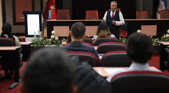 Kayseri Melikgazi'de Faaliyet Raporu İçin Hizmet İçi Eğitim Verildi!