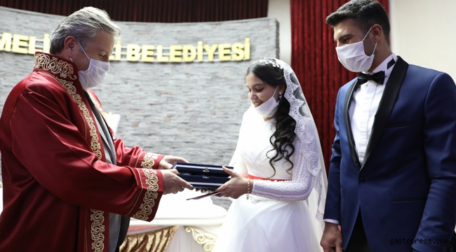 Kayseri Melikgazi'de Nikah'ta 21. Yüzyılın 21. Yılının 21. Günü Yoğunluğu Yaşandı!