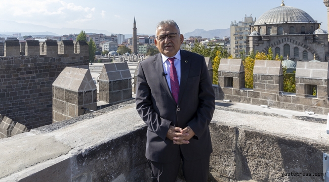 Memduh Büyükkılıç: "Kayseri 6 Bin Yıllık Tarihiyle Adeta Açık Hava Müzesidir"