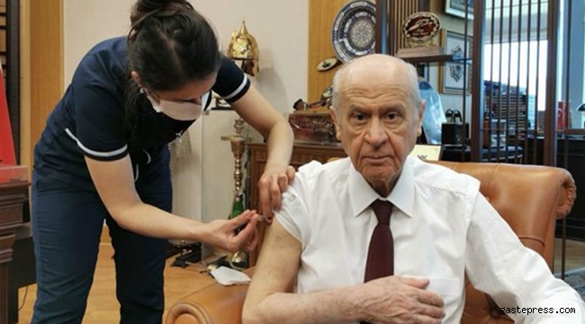 MHP Genel Başkanı Devlet Bahçeli'de koronavirüs aşısı yaptırdı!
