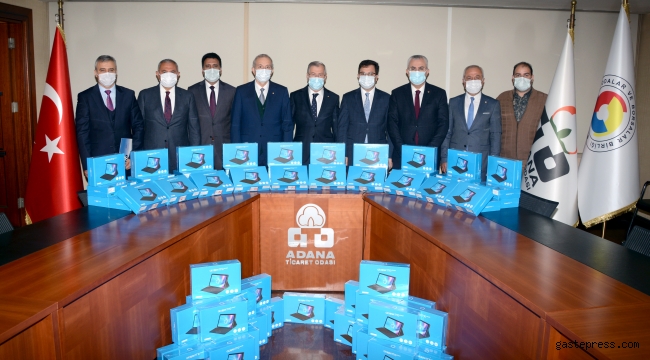 TOBB’ dan  Küçük Parmaklar Tablet dağıtımı!