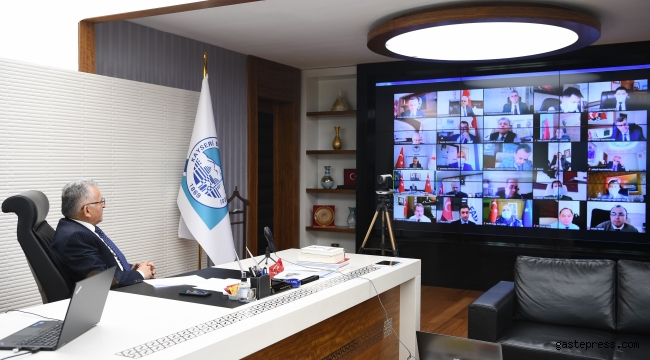 Başkan Büyükkılıç İl Pandemi Kurulu Toplantısına Katıldı!