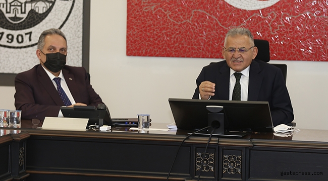 Başkan Büyükkılıç, Talas'ta Yatırımları Masaya Yatırdı!