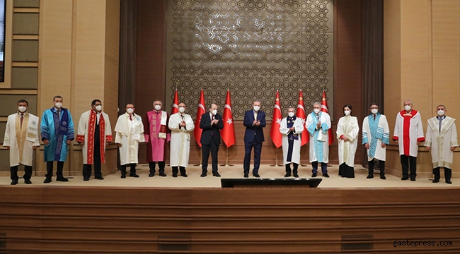 Çukurova üniversitesi “Kıdemli Üniversiteler” Arasında Yer Aldı!