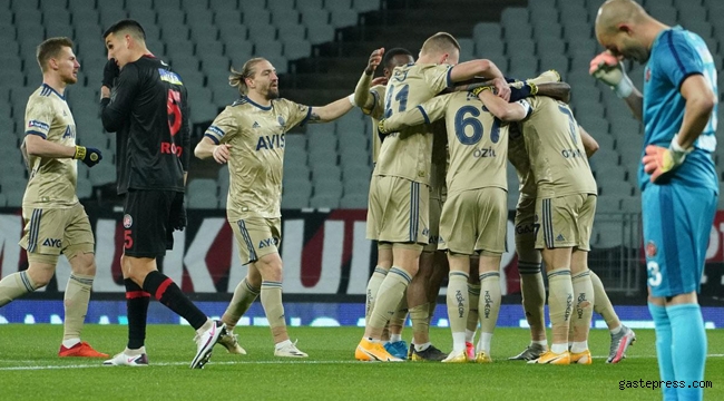 Fenerbahçe zor da olsa Fatih Karagümrük engelini aştı! 