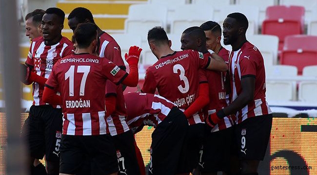 HK Kayserispor, Sivasspor deplasmanında kayıp!