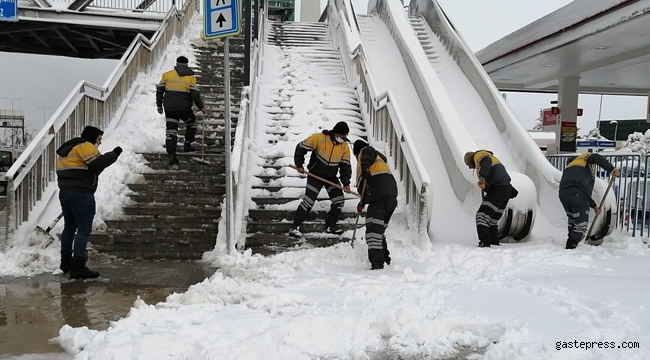 İstanbul'da Kar Kalınlığı 30 Cm'e Kadar Çıktı!
