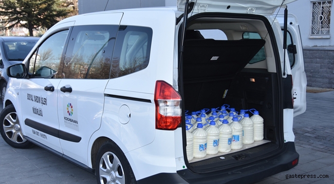 Kayseri Kocasinan Belediyesi İhtiyaç Sahiplerine 3 Ton Süt Dağıttı!