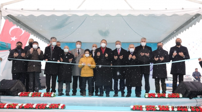 Kayseri Melikgazi'de Dr. Sami İpek Bulvarı'nın açılışını gerçekleştirdi.