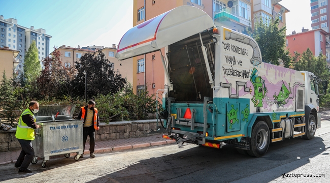 Kayseri Talas'ın Sokaklarına Hijyen ve Güzel Kokular Hakim!