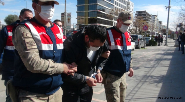 Kırmızı bültenle aranan DEAŞ'lı terörist, Kilis'te yakalandı!