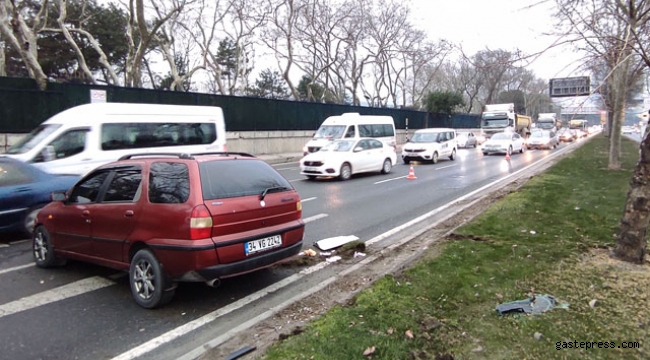 Maslak'ta trafiği kilitleyen kaza!