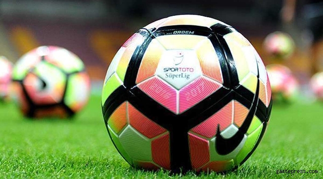 Süper Lige bu hafta Galatasaray ve Beşiktaş'ın oynayacağı maçların saatleri değiştirildi!