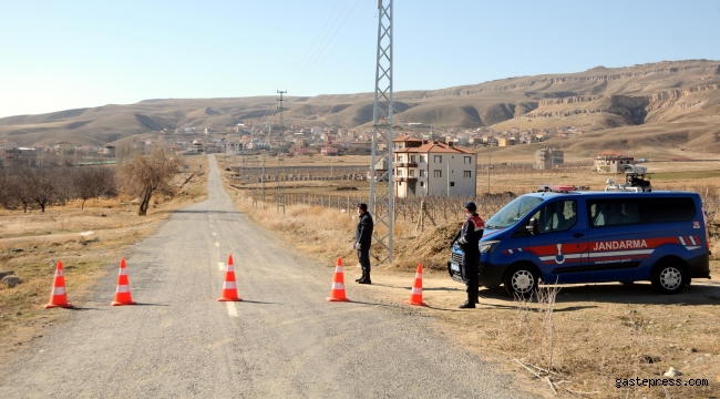 Toplu cenaze namazı kılınan mahallede koronavirüs karantinası!