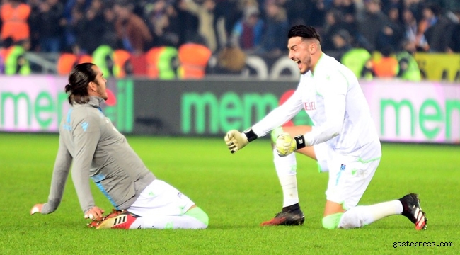 Trabzonspor'a koronavirüs darbesi! Takımda kaleci kalmadı!