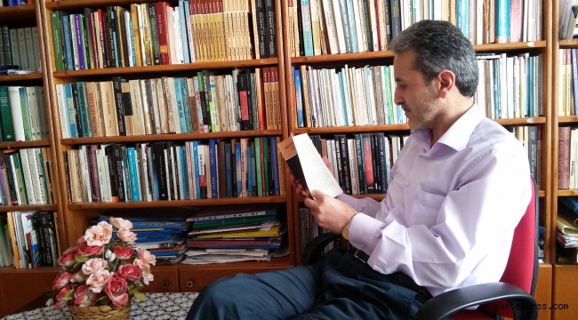 Ahmet Sezgin; “ Dil Duygu Düşünce ve Kültürün Aynasıdır “