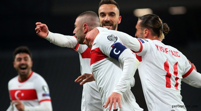 Burak'dan Ronaldo'lu istatistiğe dikkat çeken yanıt!
