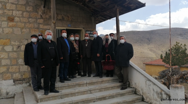 CHP Kayseri Milletvekili Çetin Arık, “2023’Te Aya Gideceğiz Diyorlar, Siz Önce Köylerin Telefon Sorununu Çözün''