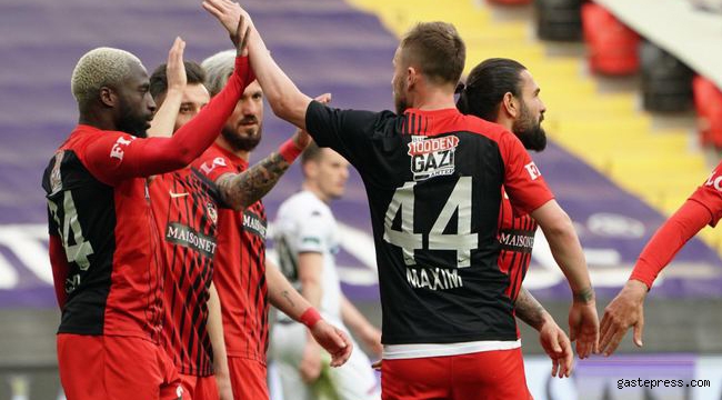 Gaziantep FK evinde Denizlispor'u 2 golle geçti!