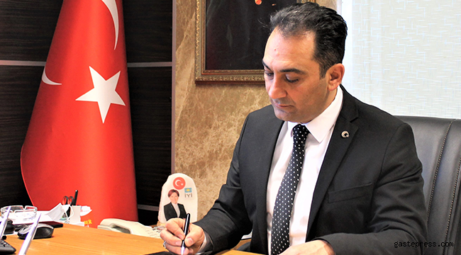 İYİ Parti Kayseri İl Başkanı Sebati Ataman, ''Kararnameler ülkesi''