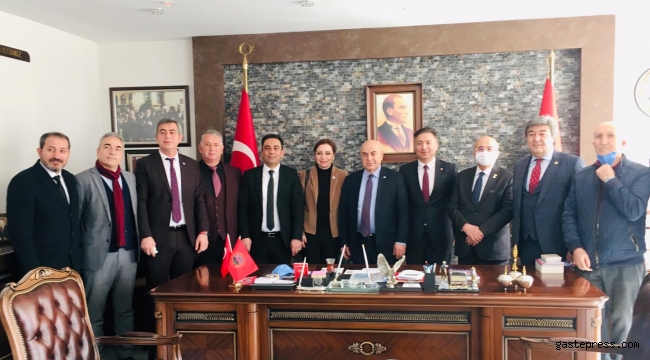 İYİ Parti Kayseri İl Teşkilatından Emekliler Derneğine Ziyaret!