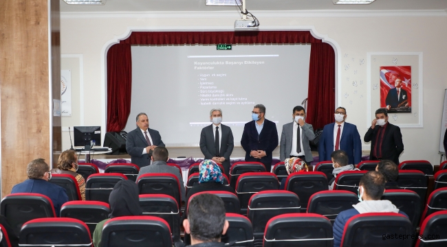Kayseri Talas'ta ''Sürü Yönetimi'' Kursu Başladı!