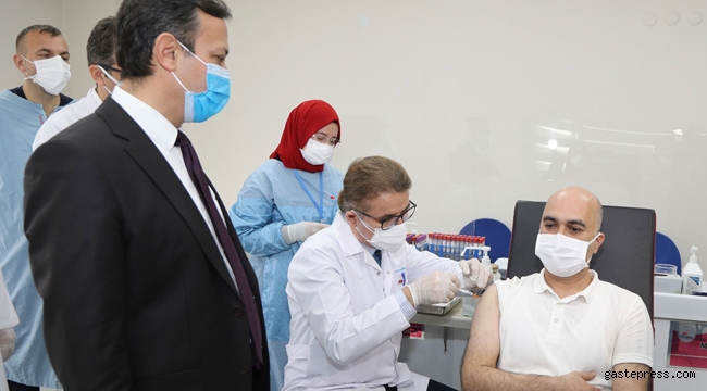 Prof. Dr. Mustafa Çalış, Yerli aşıda haber var faz-2 çalışması ilk sonuçlarını açıkladı!