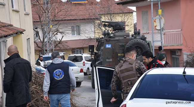 Yakalama kararı olan şüpheli, polislere ateş açtı!
