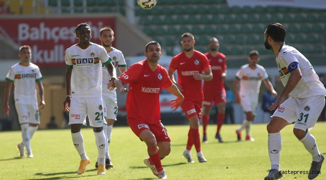 Alanyaspor konuk ettiği Gaziantep FK'yi eli boş gönderdi!