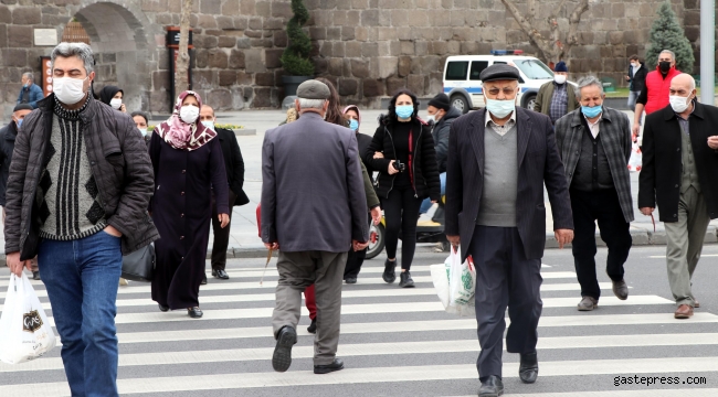 'Çok yüksek riskli' Kayseri'de kısıtlama sonrası yoğunluk!