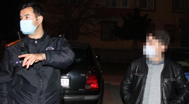 'Dur' ihtarına uymayarak polis aracına çarpıp kaçtı, evinde yakalandı