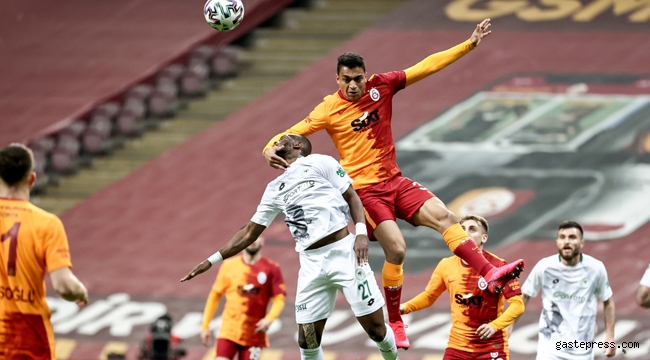 Galatasaray yine 1 attı 3 aldı!