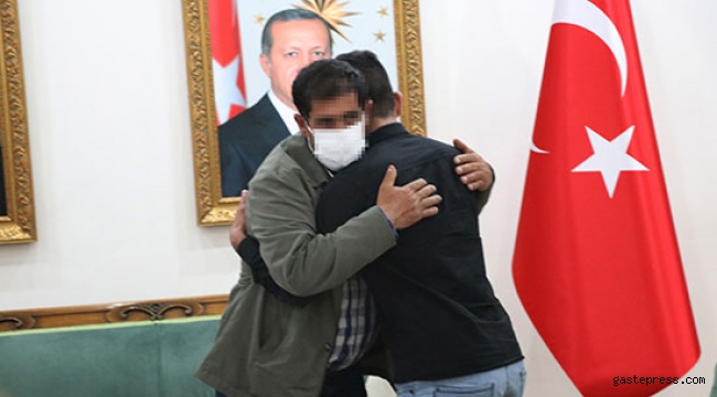 HDP önündeki evlat nöbetinde 25'inci kavuşma!