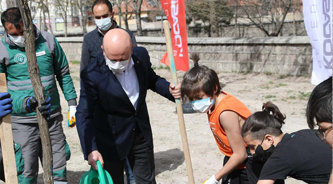 Kayseri Kocasinan'da Doğaya Hanım Eli Değdi!