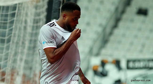 Larin'den Beşiktaş'a kötü haber!