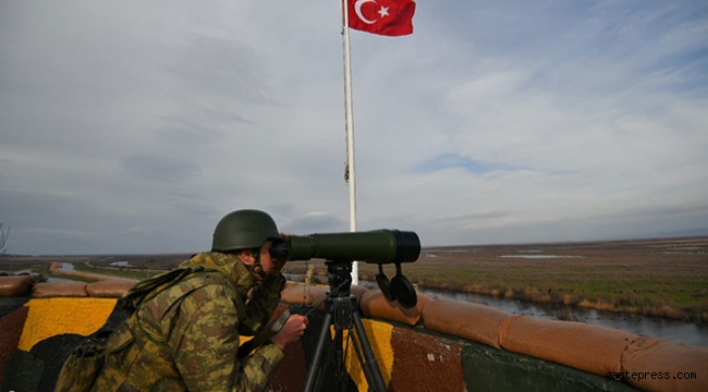 MSB: Yunanistan'a kaçak geçmeye çalışan 5 kişi yakalandı!
