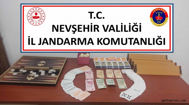Nevşehir'de bağ evinde kumar oynayan 10 kişiye para cezası!