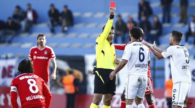Süper Lig'de kırmızı kart görmeyen takım kalmadı!
