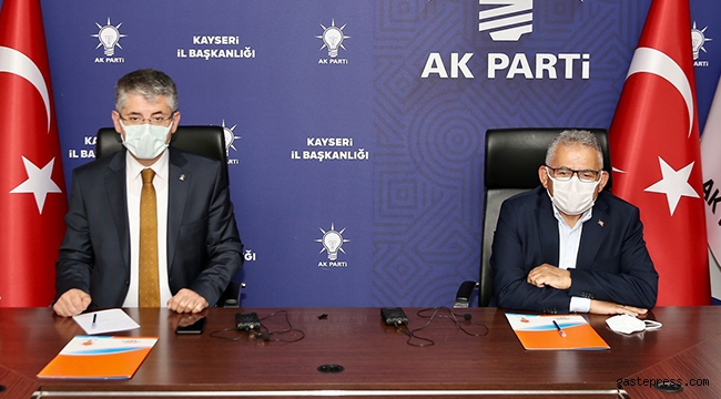 AK Parti Kayseri İl Teşkilatı Bayramlaşma Programında Buluştu!