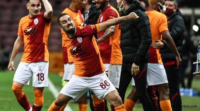 Arda Turan'dan Beşiktaş'a kupa göndermesi!