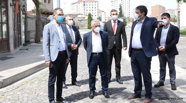 Kayseri'de Memduh Başkan "Kayseri Mahallesi'nde 40 Konağın Restorasyonu Tamamlandı"