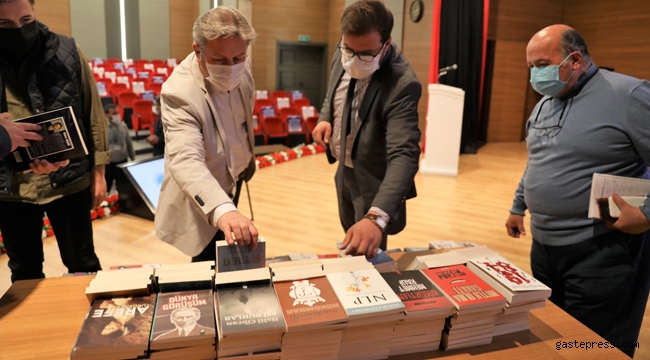 Kayseri Melikgazi'den Cizre'ye Gönül Köprüsü Olacak 1000 Kitap Yola Çıktı!