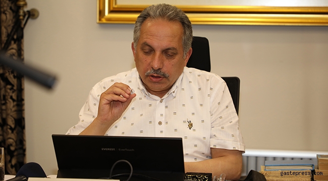 Kayseri Talas Belediye Başkanı Mustafa Yalçın, Telekonferans sistemiyle mahallelerin dertlerini dinliyor!