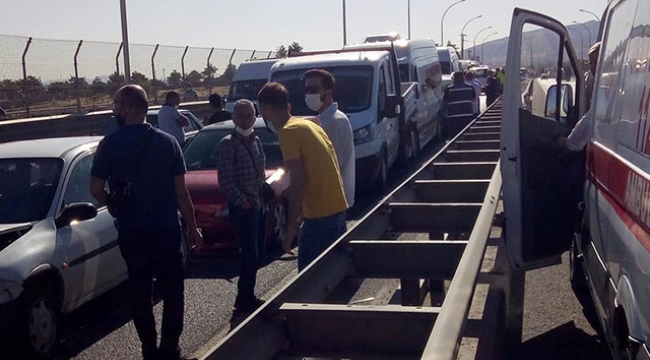 Malatya'da 9 araçlı zincirleme kaza: 21 yaralı!