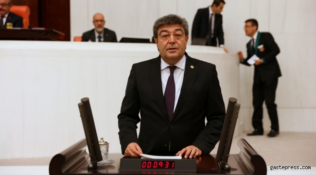 Milletvekili Dursun Ataş; Büyükşehir'den Alınıp, Karayollarına Verilmeli!
